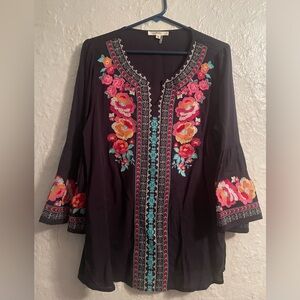 ANDREE by UNIT 100% Rayon Black Floral Embroidered Tunic Top, Bell Sleeves; M